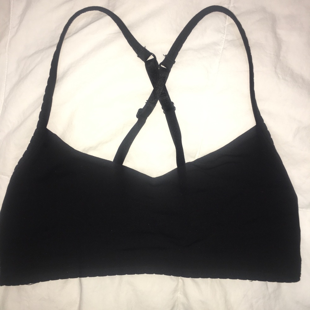 Lululemon Sports Bra Stripe Cutout Back, Size 4